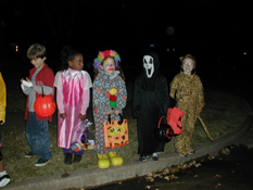 Halloween_Night_TC_6_copy.jpg (34362 bytes)